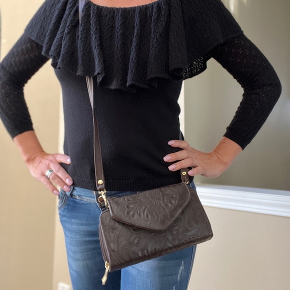 Stunning handmade carved leather wallet/crossover - Picture 8 of 12